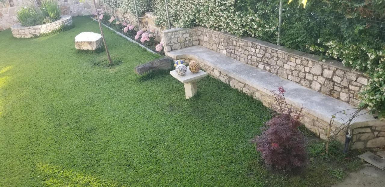 Country House Bubullime Albania Lushnjë エクステリア 写真
